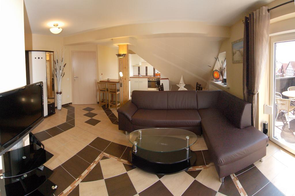 Nanis Hotel & Appartements Steinhude Exterior photo